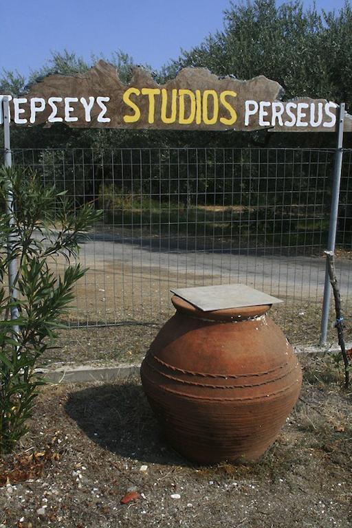 Perseus Studios Skala Rachoni  Luaran gambar