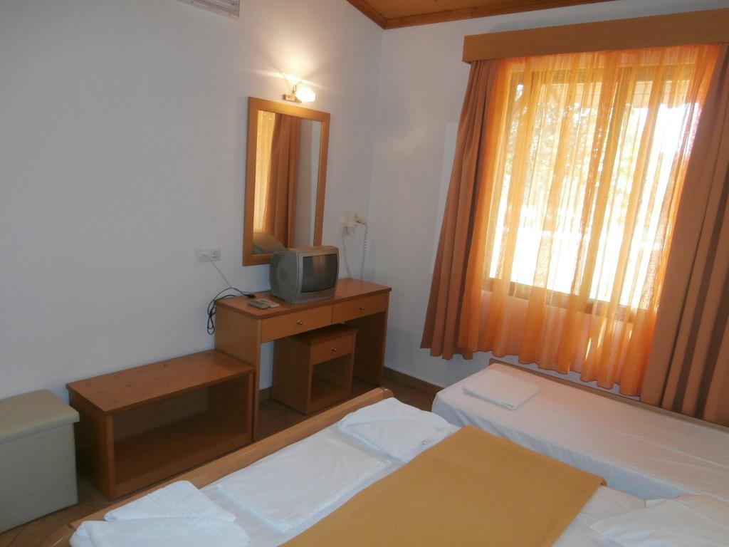 Perseus Studios Skala Rachoni  Luaran gambar